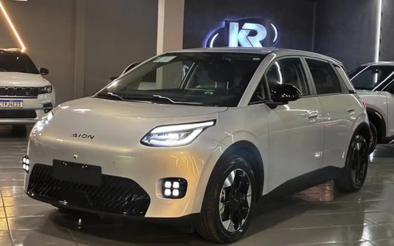 GAC AION UT 44,12 KW ELÉTRICO PREMIUM — foto 1 de 17