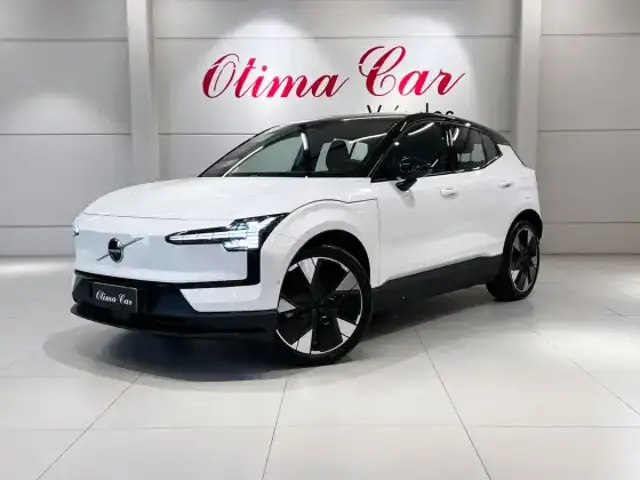 VOLVO EX30 69 KW ELÉTRICO ULTRA em Flores da Cunha, RS
