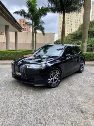 BMW iX ELÉTRICO XDRIVE40 em São Paulo, SP