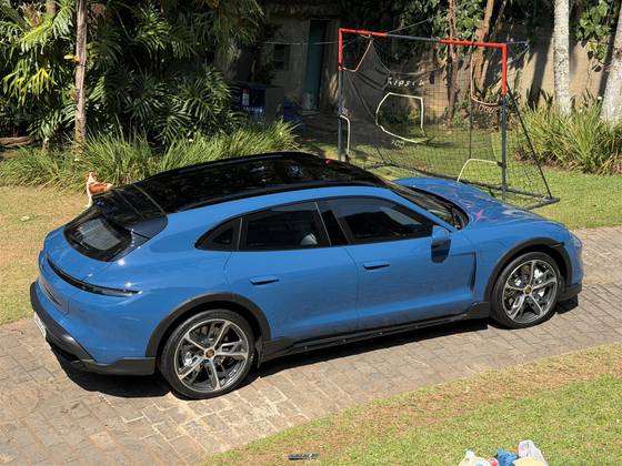 PORSCHE TAYCAN 4S CROSS TURISMO ELÉTRICO em São Paulo, SP