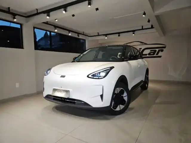 GEELY EX2 39,4 KW ELÉTRICO MAX em Caçador, SC