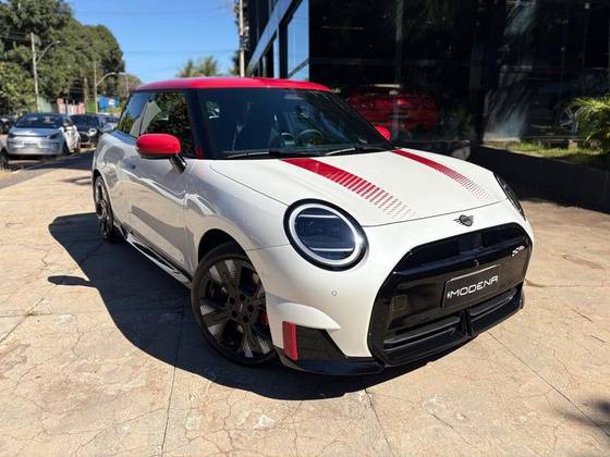 MINI COOPER 54,2 KW ELÉTRICO JOHN COOPER WORKS em Brasília, DF