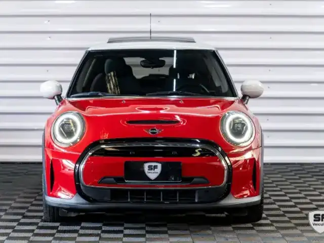 MINI COOPER SE SPORT 2P ELÉTRICO em Porto Alegre, RS