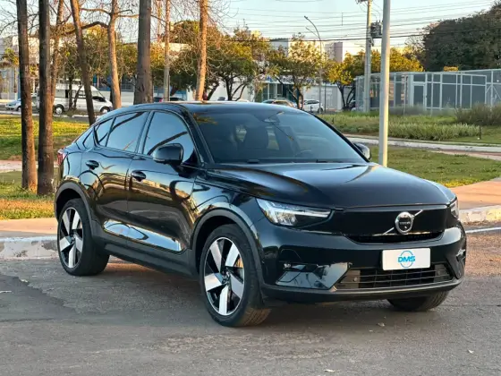 VOLVO C40 P8 RECHARGE TWIN ELECTRIC ULTIMATE AWD em Brasília, DF