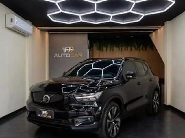 VOLVO XC40 P8 RECHARGE ELECTRIC BEV PURE AWD em Divinópolis, MG