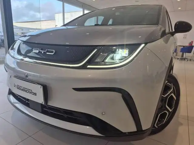 BYD DOLPHIN 60,5 KW ELÉTRICO PLUS em Curitiba, PR