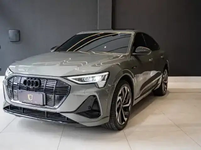 AUDI E-TRON ELÉTRICO SPORTBACK PERFORMANCE BLACK QUATTRO em Goiânia, GO