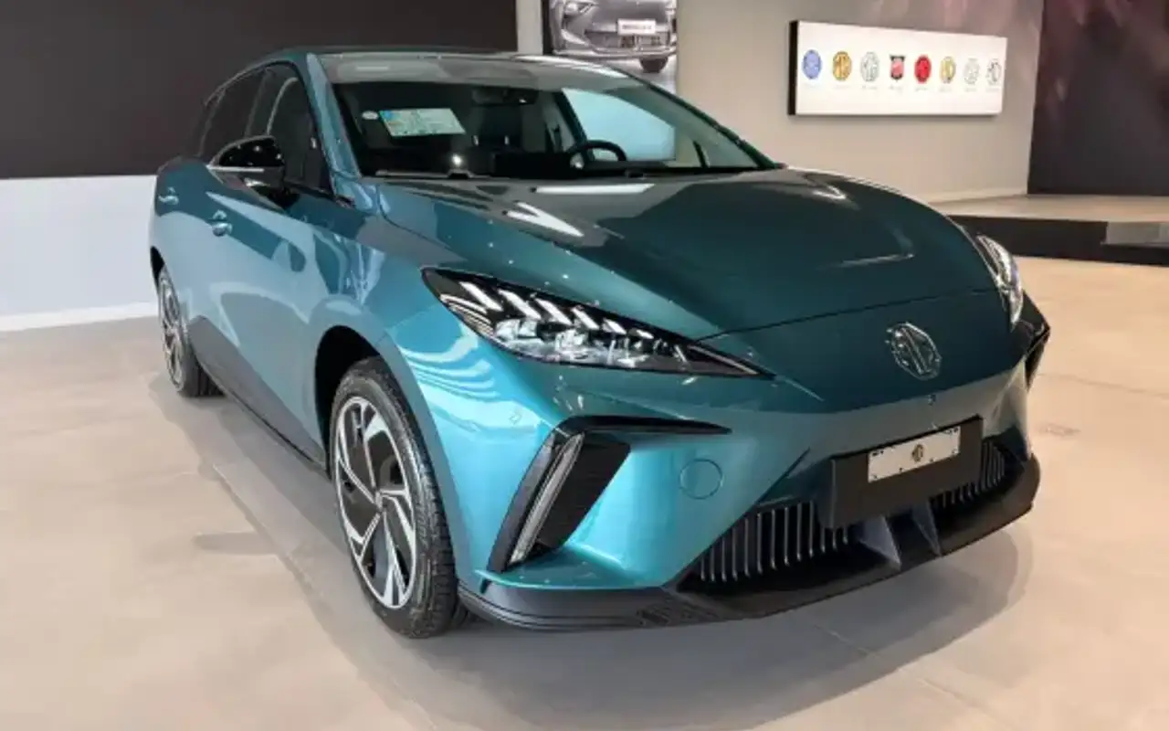 MG 4 64 KW ELÉTRICO LUXURY — foto 1 de 11