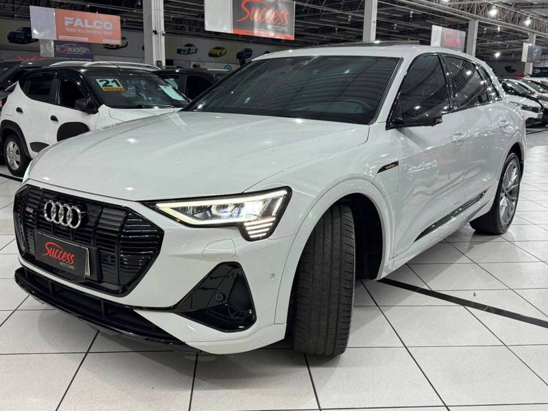 AUDI E-TRON ELÉTRICO SPORTBACK S QUATTRO em São Paulo, SP