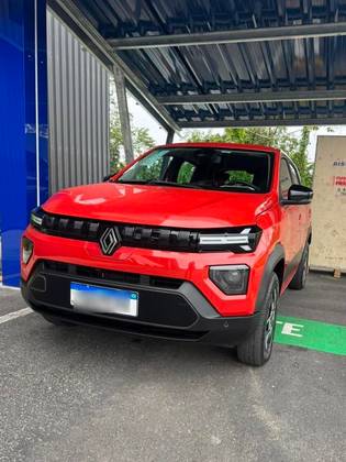 RENAULT KWID E-TECH 27 KW ELÉTRICO TECHNO em Joinville, SC