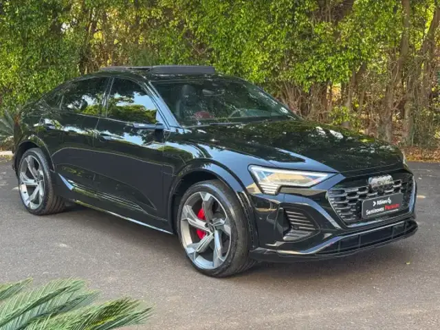 AUDI SQ8 E-TRON ELÉTRICO SPORTBACK QUATTRO em Brasília, DF