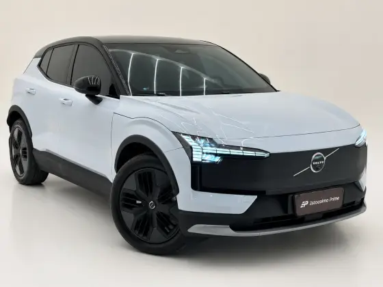 VOLVO EX30 69 KW ELÉTRICO CROSS COUNTRY em Cuiabá, MT