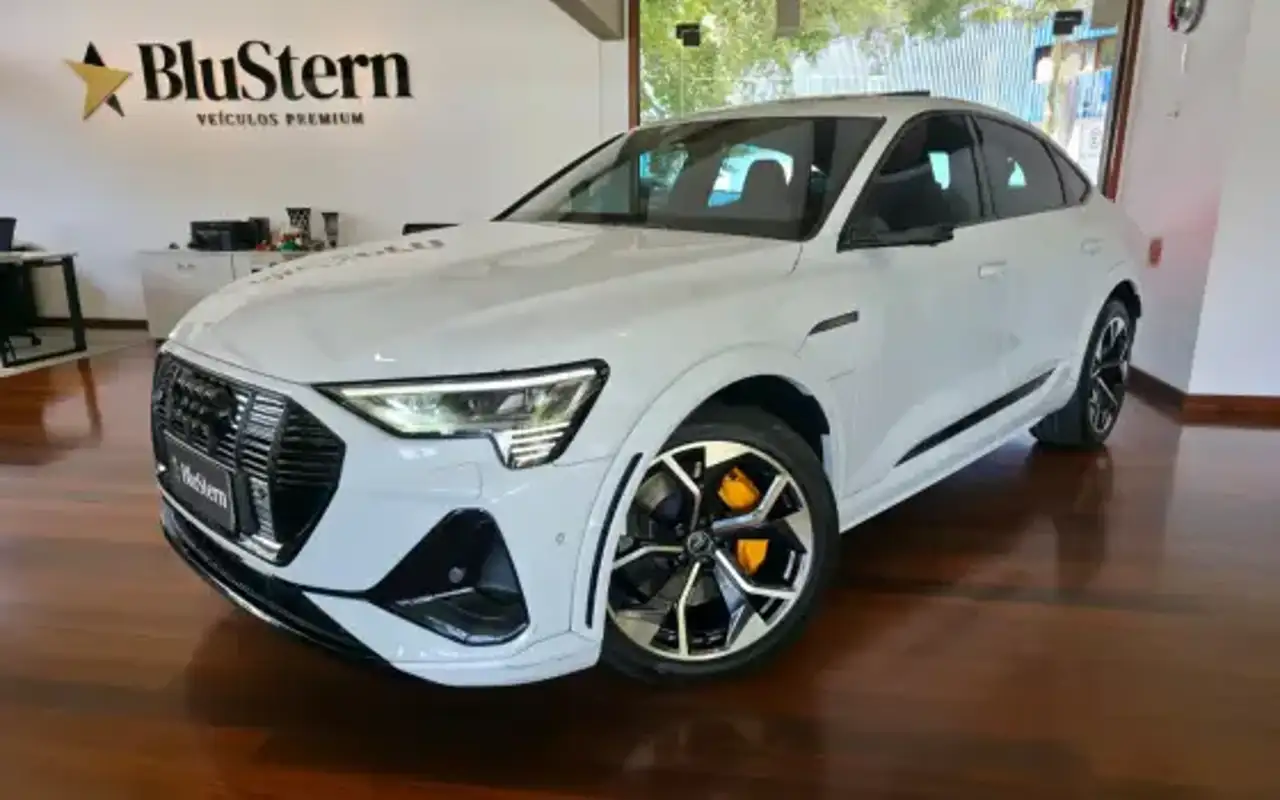 AUDI E-TRON ELÉTRICO SPORTBACK S QUATTRO — foto 1 de 16