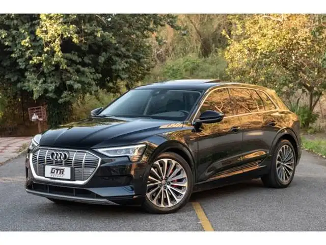 AUDI E-TRON ELÉTRICO PERFORMANCE QUATTRO em Belo Horizonte, MG
