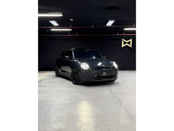 MINI COOPER SE TOP 2P ELÉTRICO em Lauro de Freitas, BA