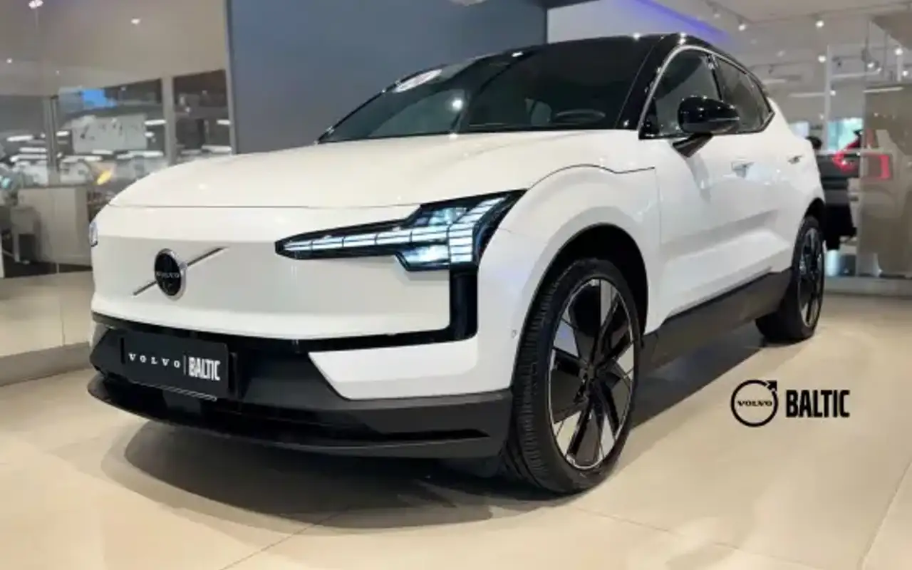 VOLVO EX30 69 KW ELÉTRICO ULTRA — foto 1 de 11