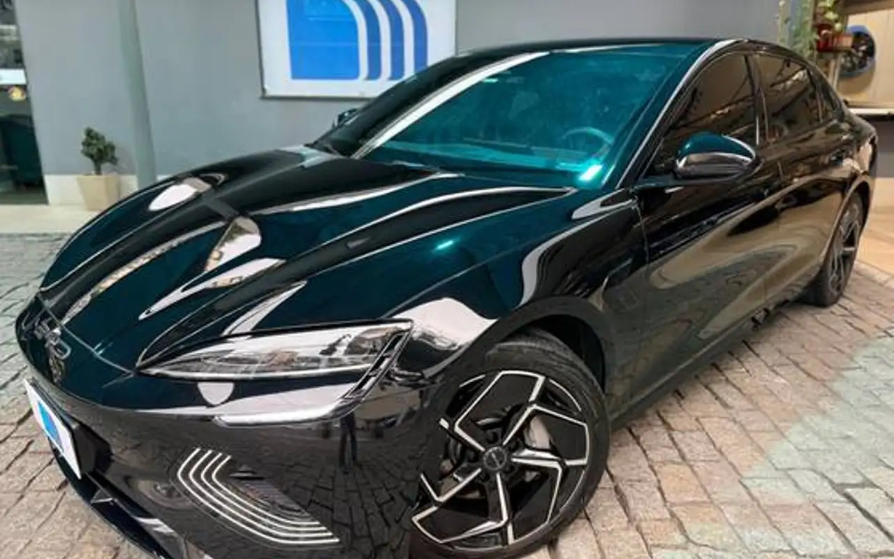 BYD SEAL 82,5 KW ELÉTRICO AWD — foto 1 de 10