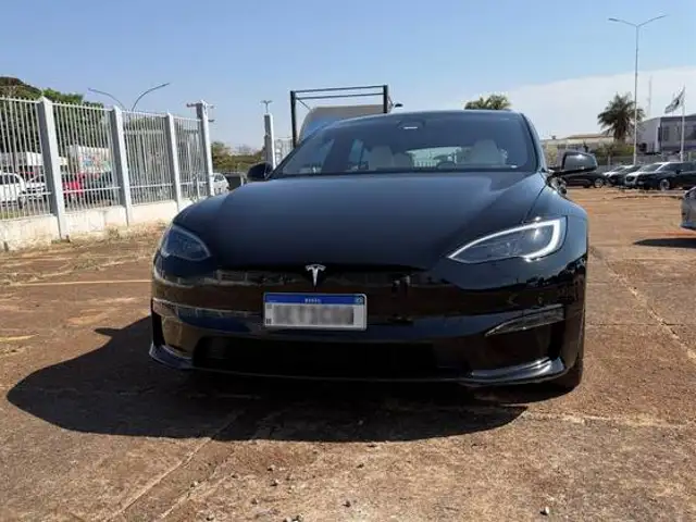 TESLA MODEL S ELÉTRICO PLAID em Brasília, DF