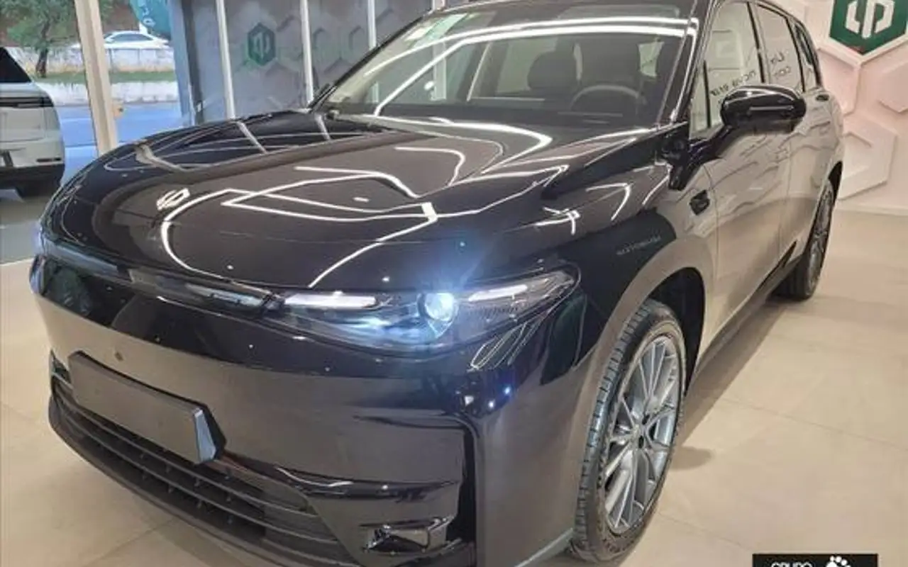 LEAPMOTOR C10 69,9 KW BEV — foto 1 de 20