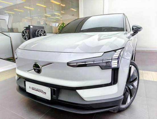 VOLVO EX30 69 KW ELÉTRICO ULTRA em Curitiba, PR