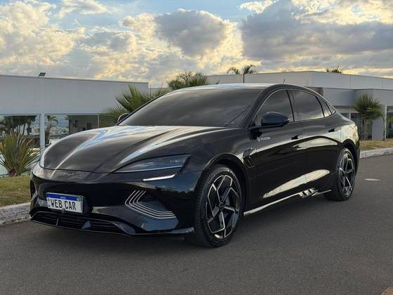 BYD DOLPHIN 44,9 KW ELÉTRICO em Patos de Minas, MG