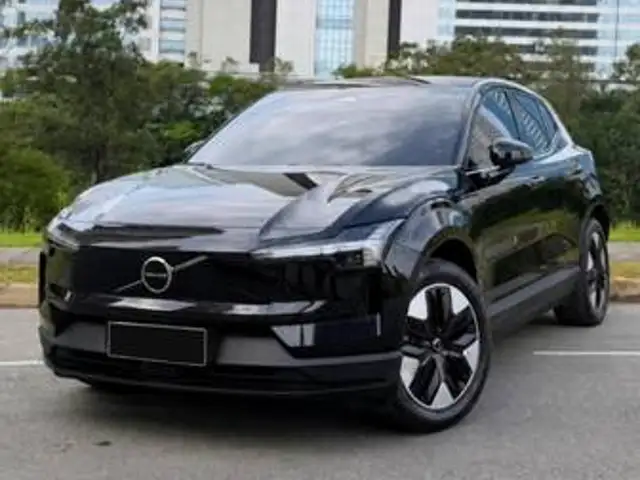 VOLVO EX30 69 KW ELÉTRICO CORE em Mogi das Cruzes, SP