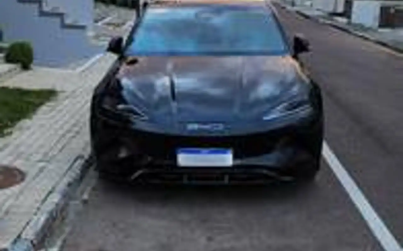 BYD SEAL 82,5 KW ELÉTRICO AWD — foto 1 de 8