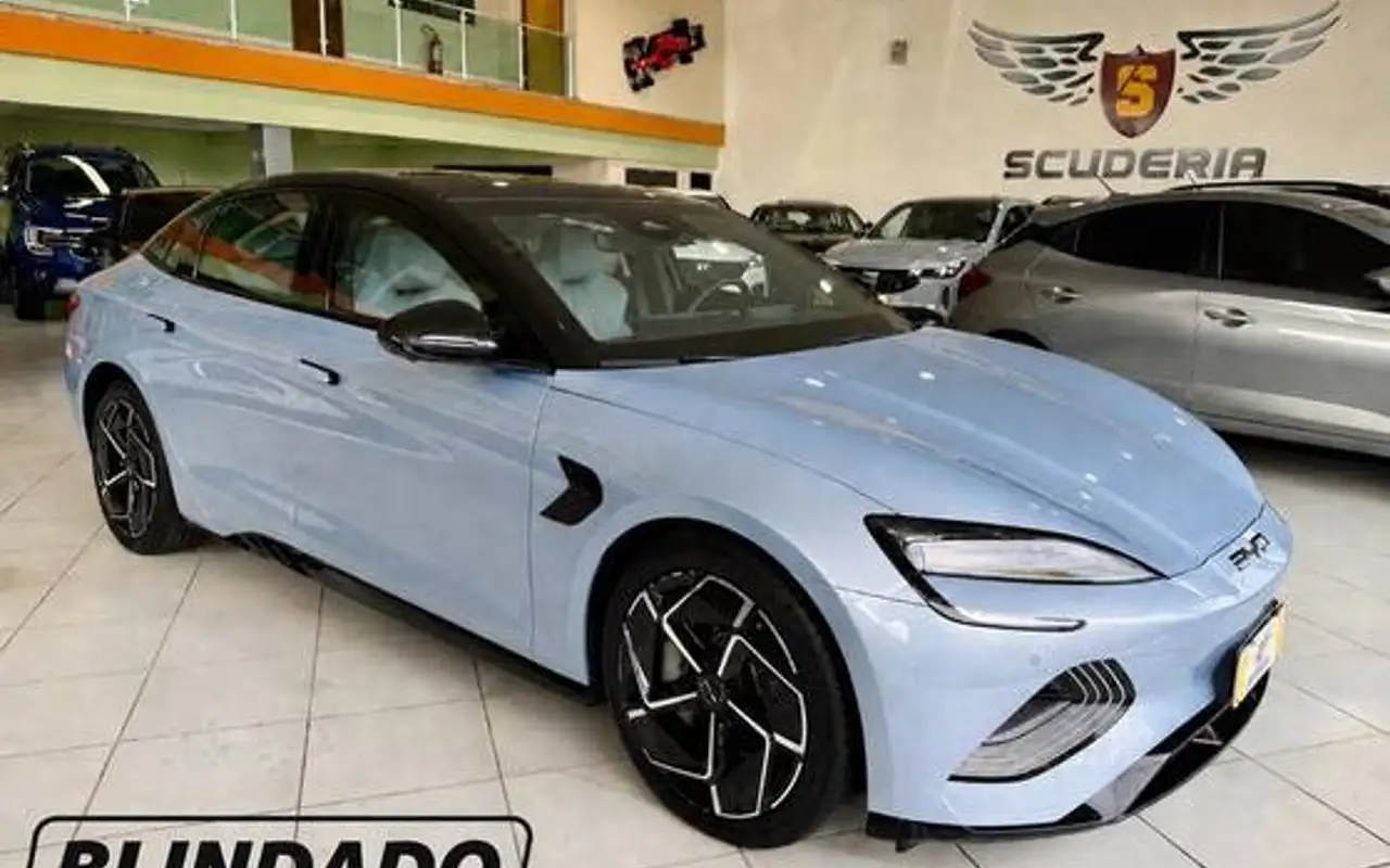 BYD SEAL 82,5 KW ELÉTRICO AWD — foto 1 de 20