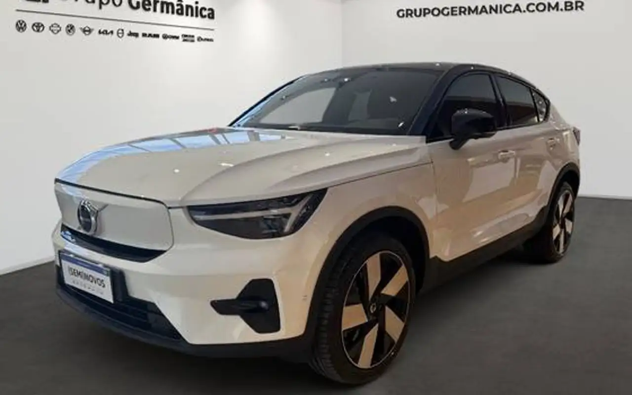 VOLVO EC40 P8 RECHARGE TWIN ELECTRIC ULTRA AWD — foto 1 de 12