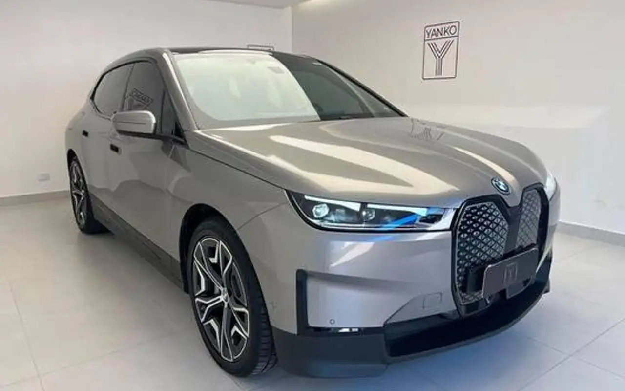 BMW iX ELÉTRICO XDRIVE40 — foto 1 de 11