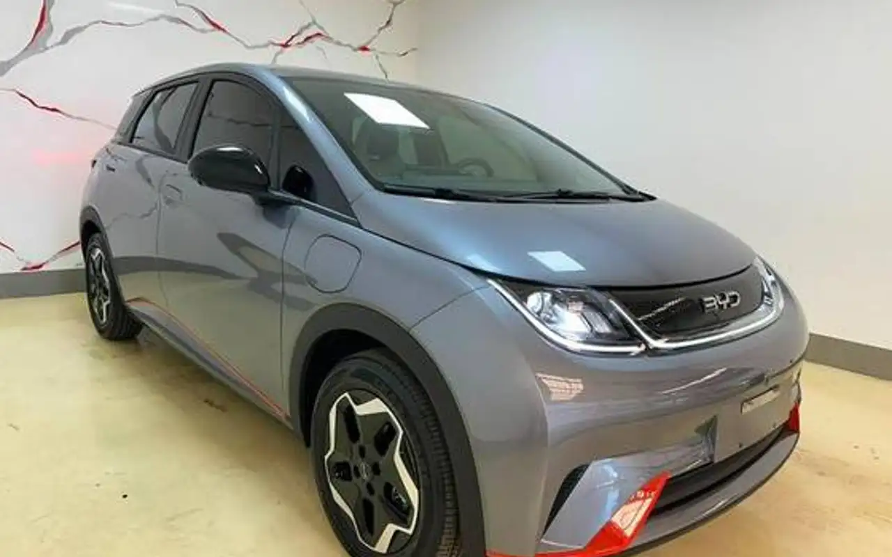 BYD DOLPHIN 44,9 KW ELÉTRICO GS — foto 1 de 13