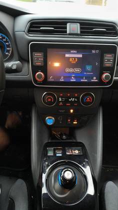 NISSAN LEAF B12P 40 ELÉTRICO em Niterói, RJ