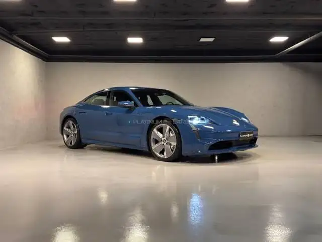 PORSCHE TAYCAN ELÉTRICO em Belo Horizonte, MG