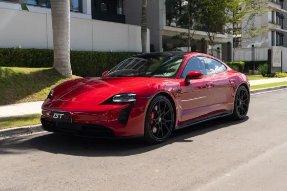PORSCHE TAYCAN GTS ELÉTRICO em Brasília, DF