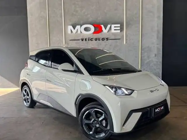 BYD DOLPHIN MINI 38 KW ELÉTRICO 5L em Uberlândia, MG