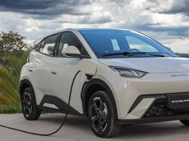 BYD DOLPHIN MINI 38 KW ELÉTRICO em Blumenau, SC