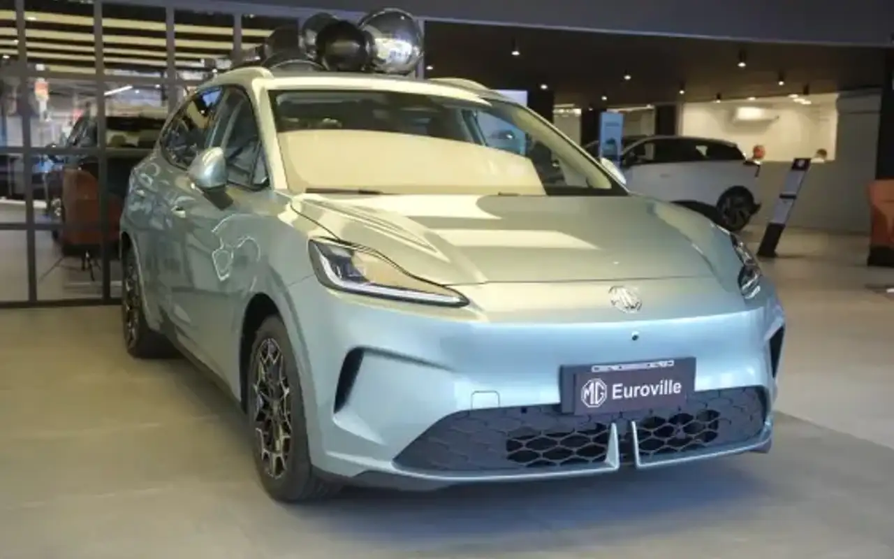 MG 4 URBAN 43 KW ELÉTRICO LUXURY — foto 1 de 17