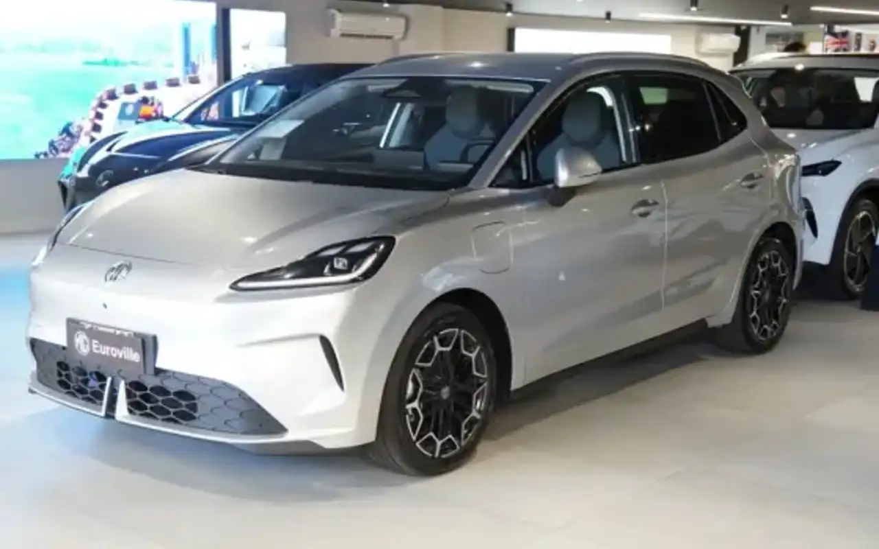 MG 4 URBAN 43 KW ELÉTRICO LUXURY — foto 1 de 16