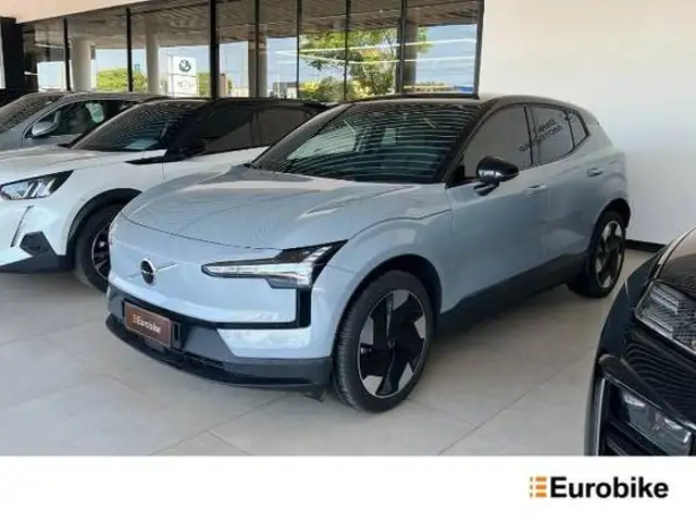 VOLVO EX30 69 KW ELÉTRICO PLUS em Brasília, DF