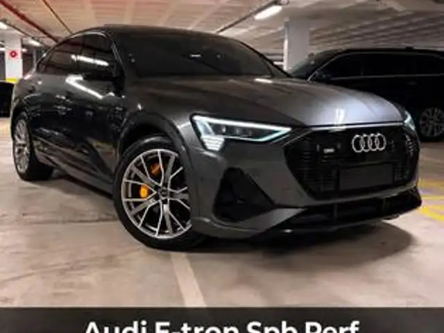 AUDI E-TRON ELÉTRICO SPORTBACK PERFORMANCE QUATTRO em Florianópolis, SC