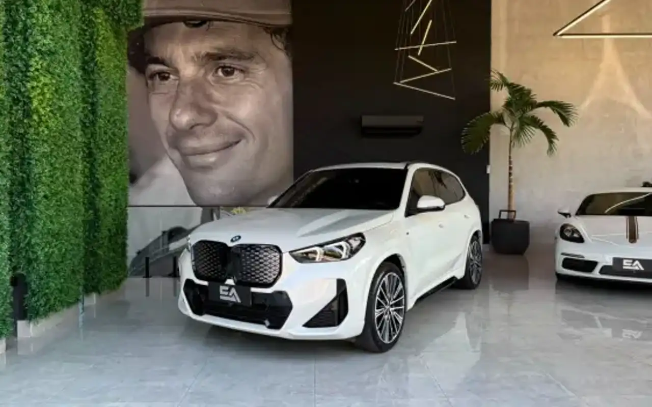 BMW iX1 ELÉTRICO XDRIVE30 M SPORT — foto 1 de 20