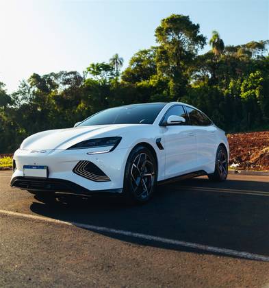 BYD SEAL 82,5 KW ELÉTRICO AWD em Pato Branco, PR