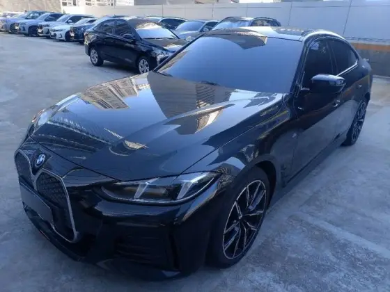 BMW I4 ELÉTRICO eDRIVE40 M SPORT em Maringá, PR