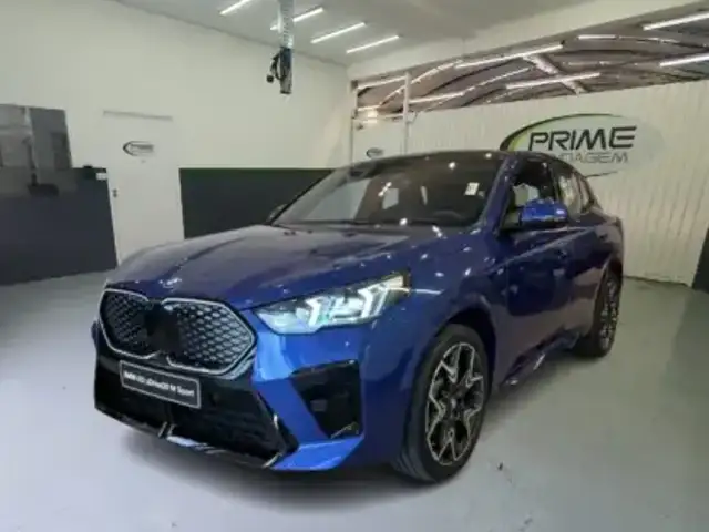 BMW iX2 64,8 KW ELÉTRICO XDRIVE30 M SPORT em São Paulo, SP