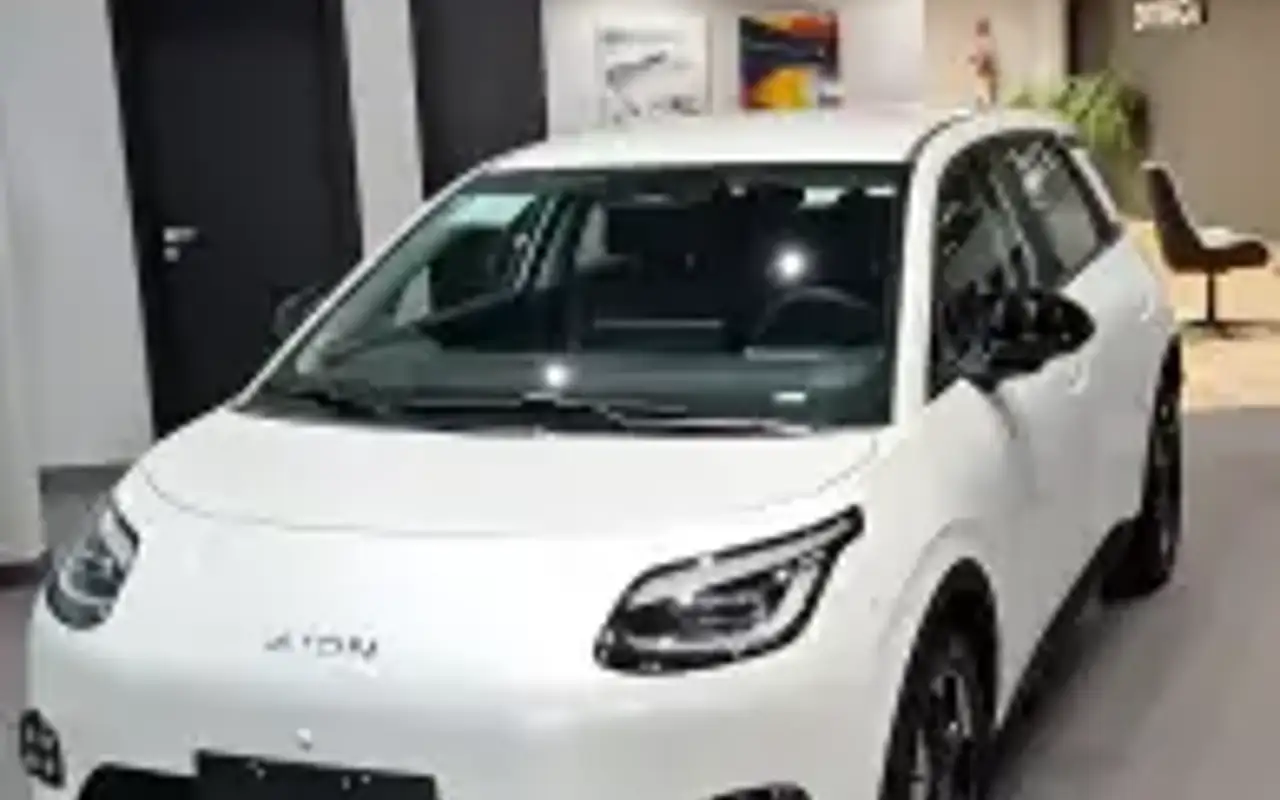GAC AION UT 44,12 KW ELÉTRICO PREMIUM — foto 1 de 8