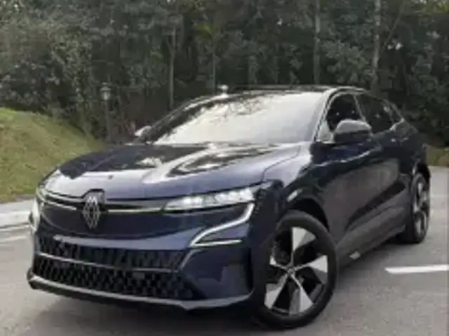 RENAULT MEGANE 60 KW ELÉTRICO E-TECH EV60 em Garuva, SC
