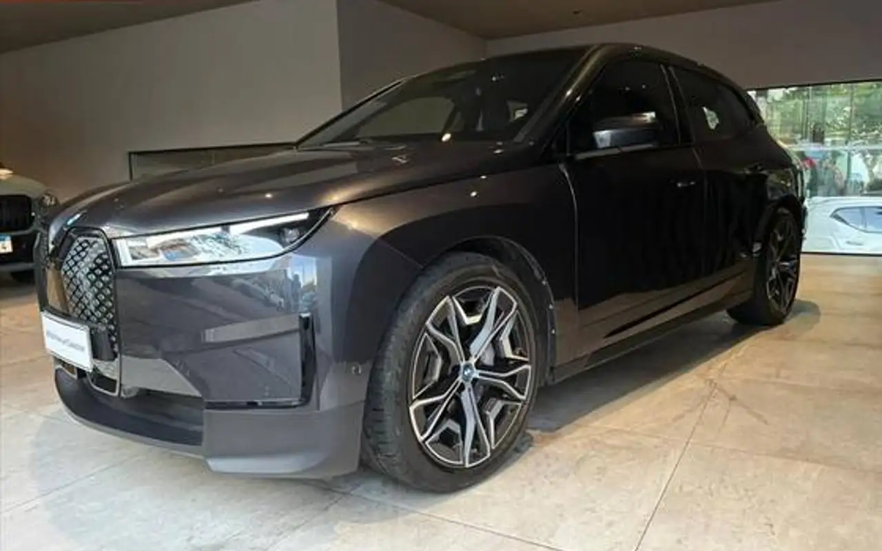BMW iX ELÉTRICO XDRIVE40 — foto 1 de 15