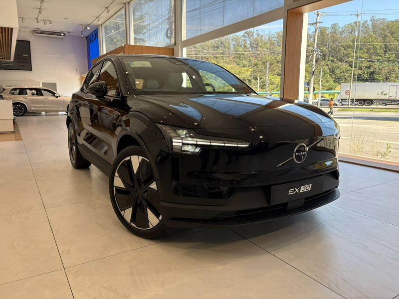 VOLVO EX30 69 KW ELÉTRICO PERFORMANCE ULTRA em São Paulo, SP