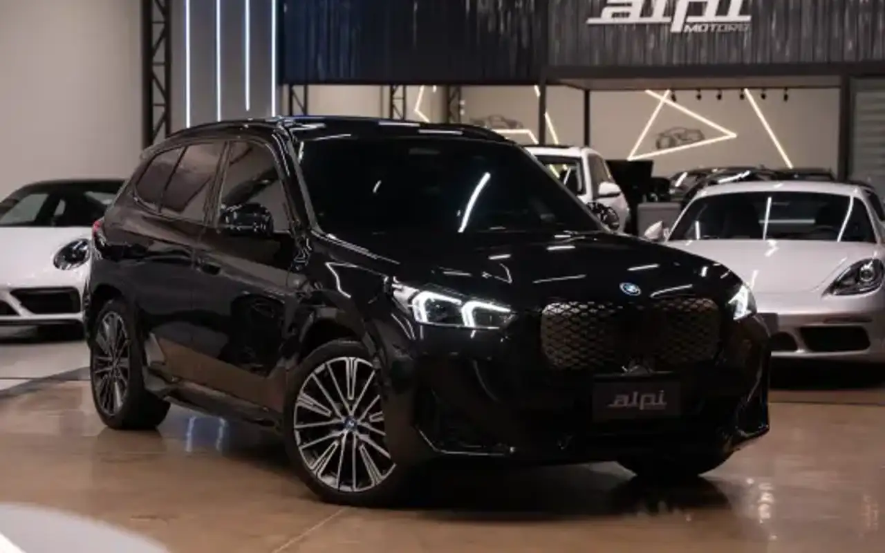 BMW iX1 ELÉTRICO XDRIVE30 M SPORT — foto 1 de 20