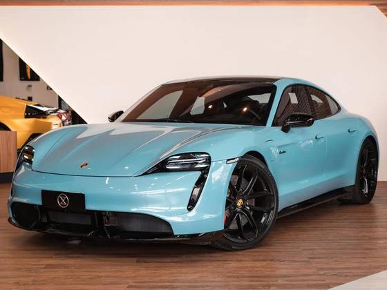 PORSCHE TAYCAN TURBO ELÉTRICO em Curitiba, PR